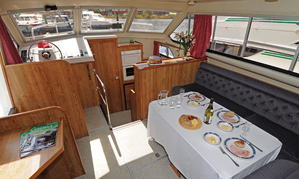 Salon Hausboot Crusader